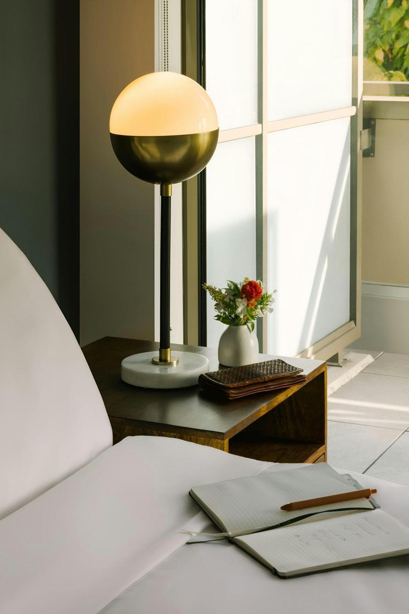 Sonder By Marriott Bonvoy Revival Apartments English Bay Ванкувер Екстер'єр фото
